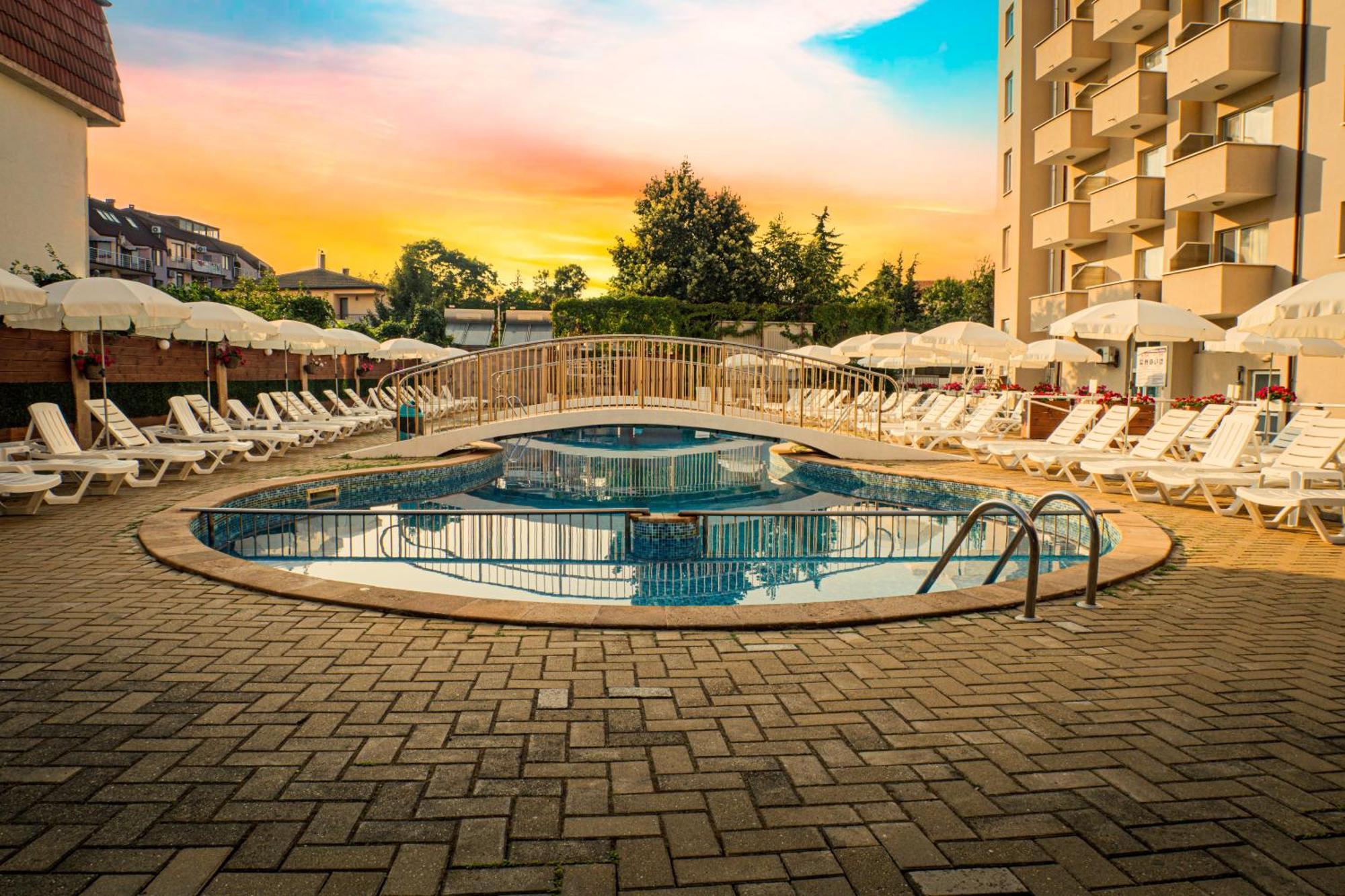 סנט קונסטנטין והלנה Villa Aurora מראה חיצוני תמונה